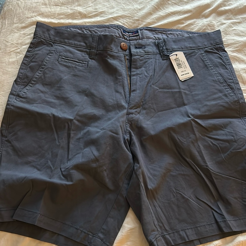 Johnnie-o golf shorts new with tag